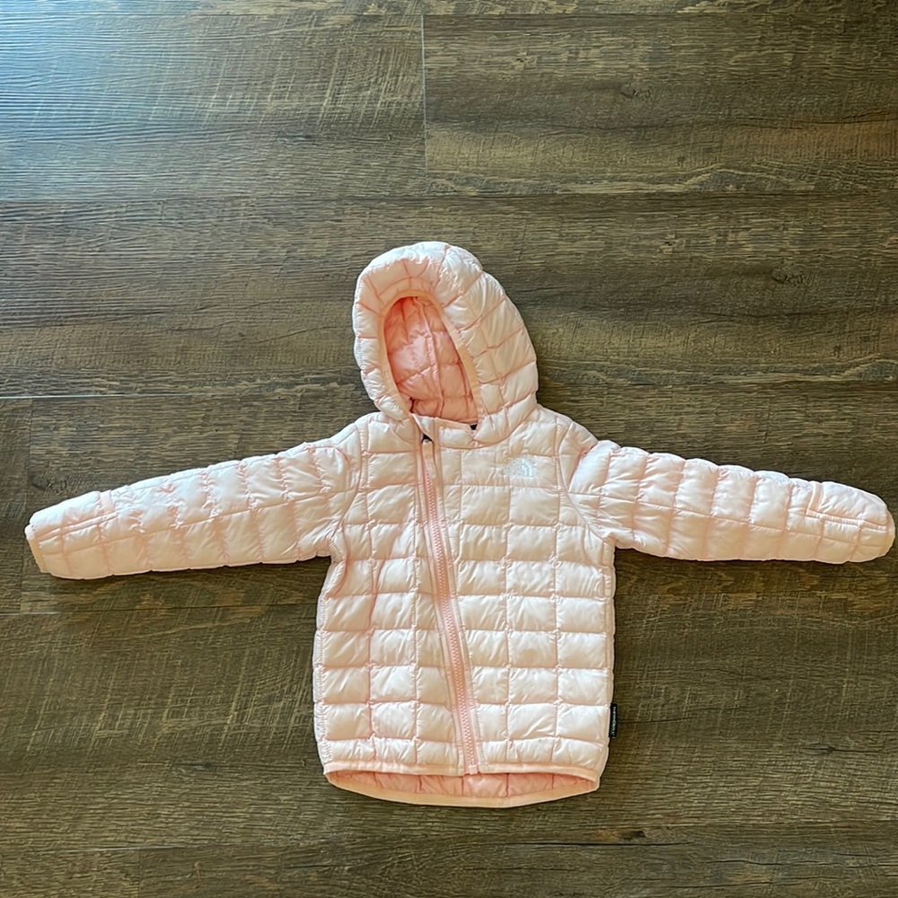 The North Face Thermoball Eco Hoodie Jacket, size 18-24 month, Light Pink
